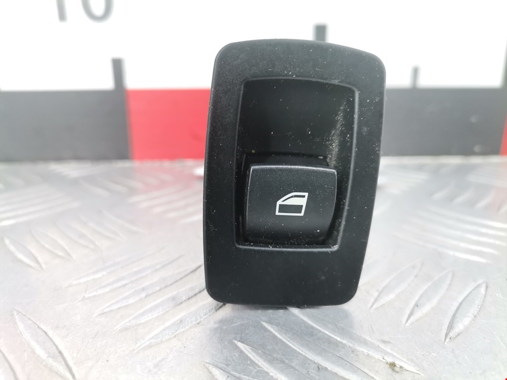 Кнопка стеклоподъемника BMW 3-Series (E90/E91/E92/E93) купить в Беларуси