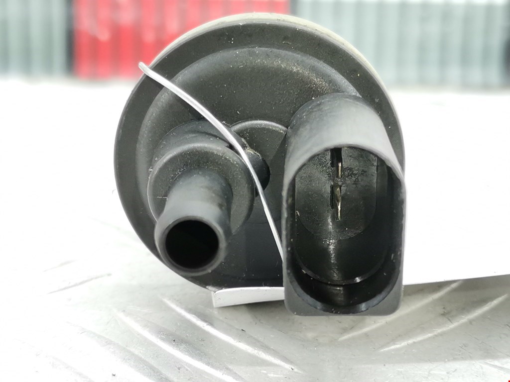 Клапан вентиляции топливного бака Volkswagen Bora купить в России