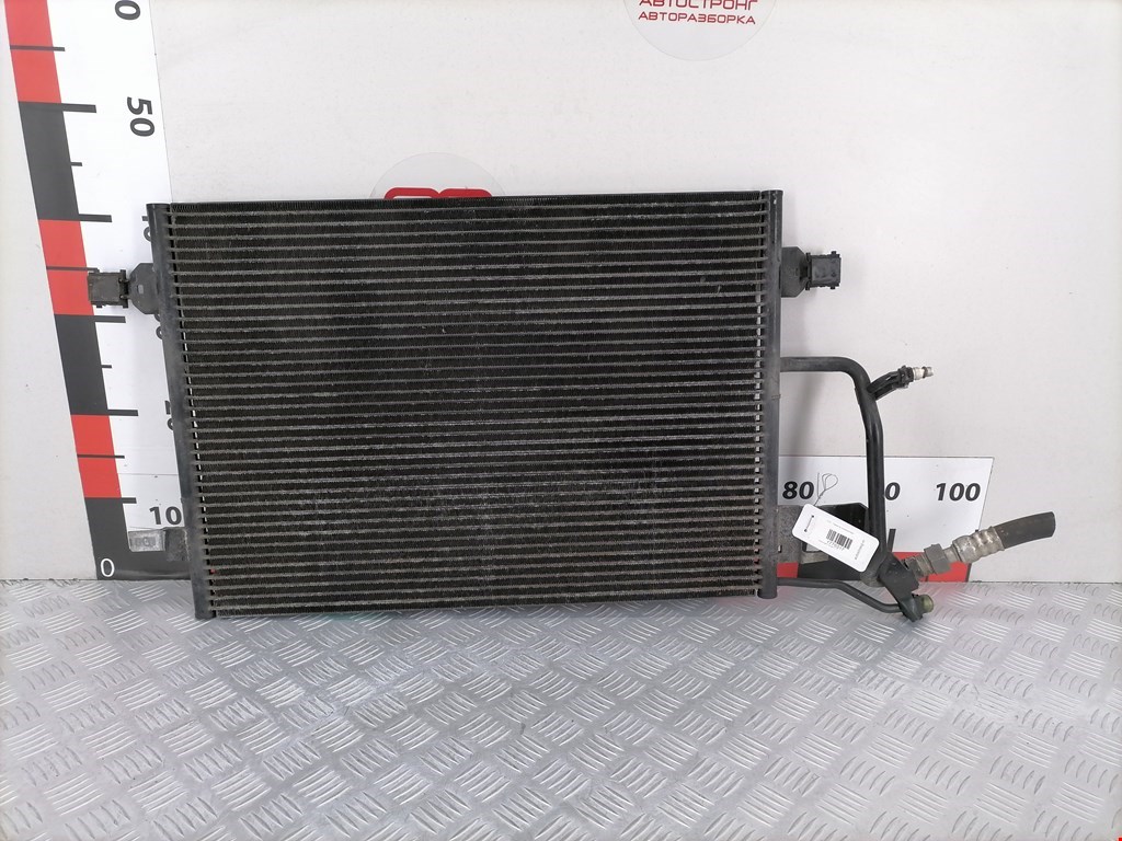 Радиатор кондиционера Volkswagen Passat 5