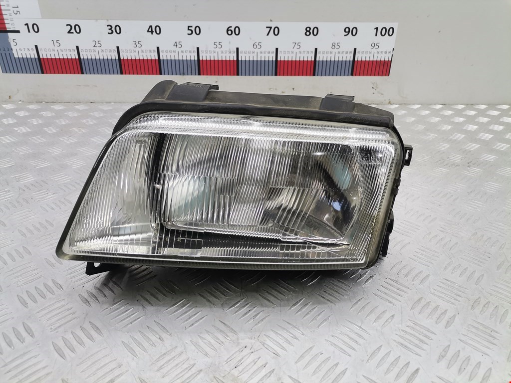 Фара левая Audi A4 B5