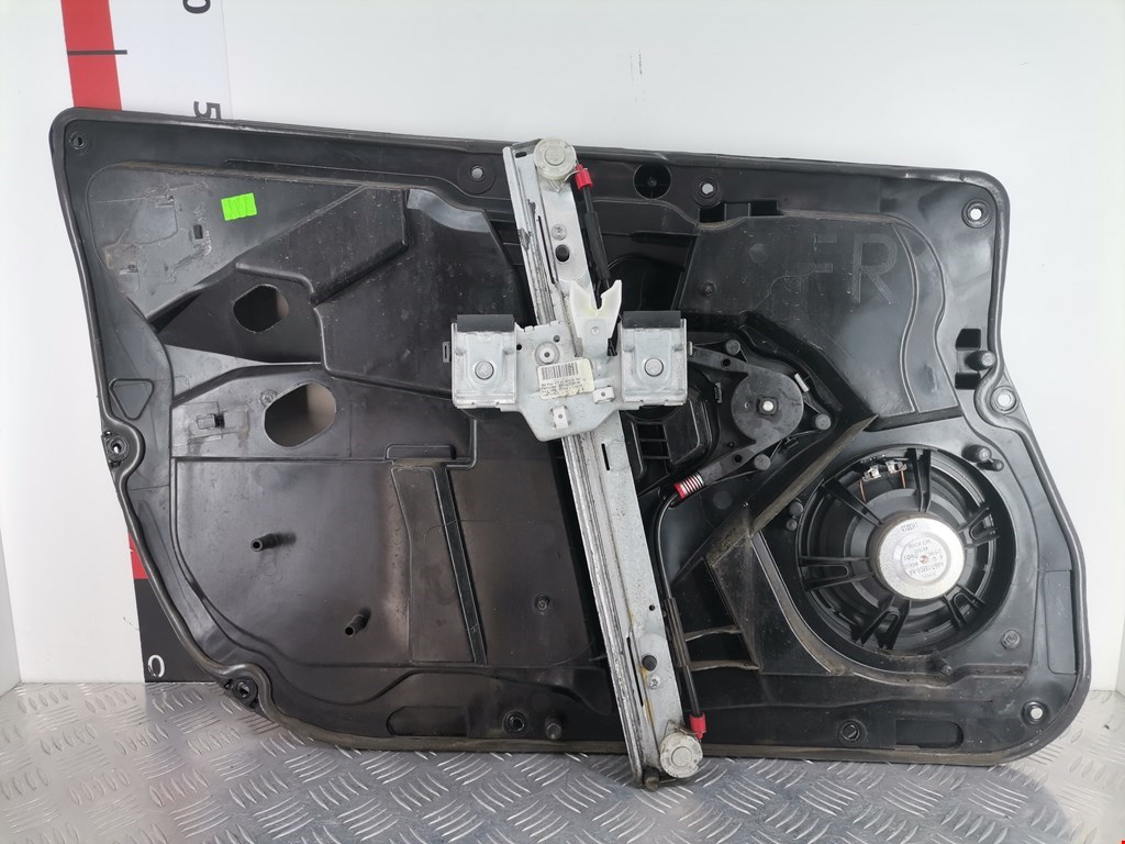 Стеклоподъемник электрический двери передней правой Ford Fiesta 6 купить в России