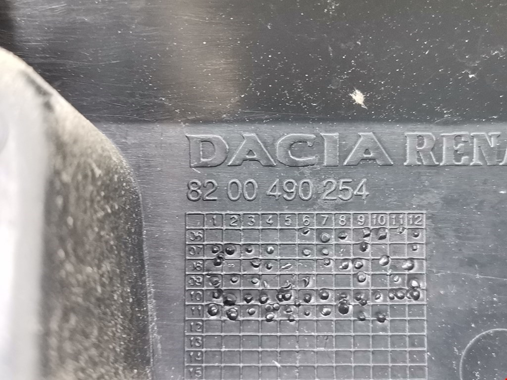 Накладка декоративная (молдинг) задней правой двери Dacia Logan 1 купить в России