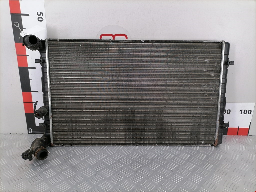 Радиатор основной Volkswagen Golf 4