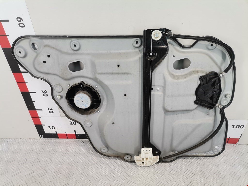 Стеклоподъемник электрический двери задней правой Volkswagen Touran 1 купить в Беларуси