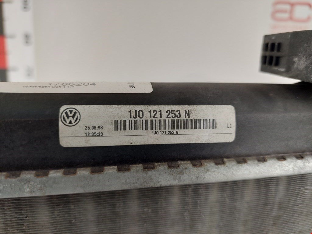Радиатор основной Volkswagen Golf 4 купить в Беларуси