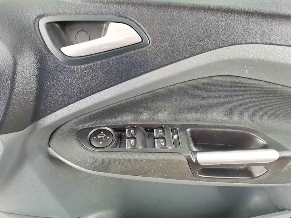 Дверь передняя правая Ford C-MAX 2 купить в Беларуси