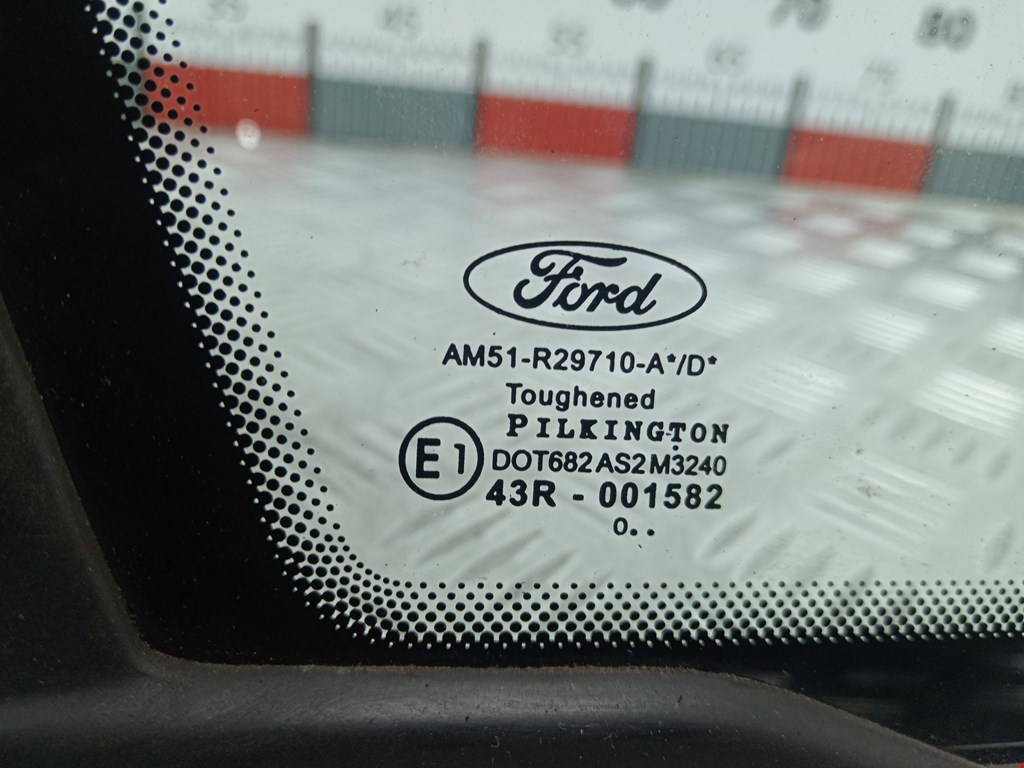 Стекло кузовное переднее правое Ford C-MAX 2 купить в Беларуси