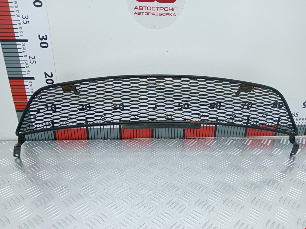 Решетка радиатора Volkswagen Passat 5