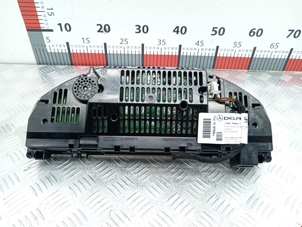 Панель приборная (щиток приборов) Mercedes C-Class (W204) купить в России