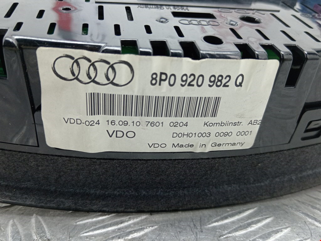 Панель приборная (щиток приборов) Audi A3 8P купить в России