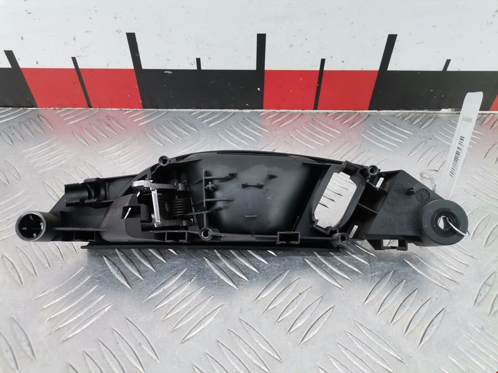 Ручка двери внутренняя задняя правая Audi Q7 4L купить в Беларуси