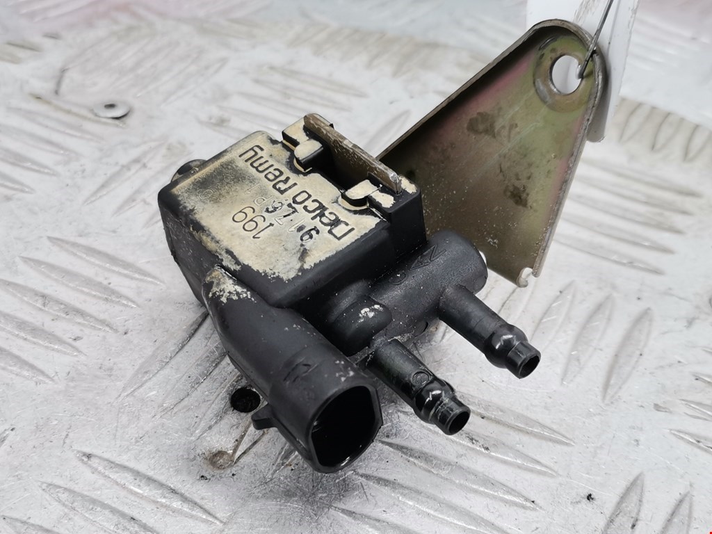 Клапан вентиляции топливного бака Opel Tigra 1