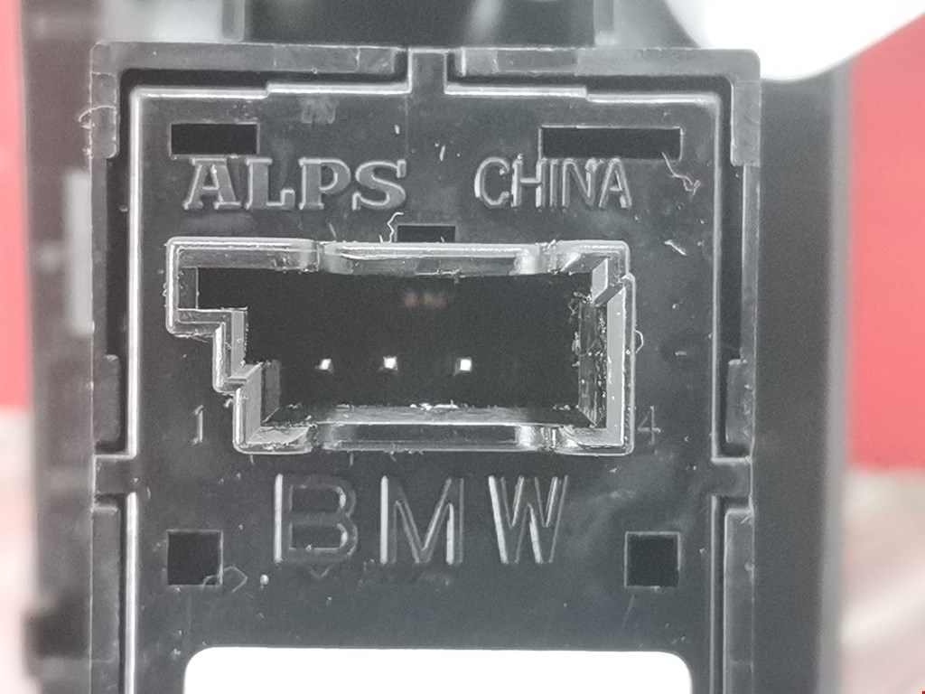 Кнопка стеклоподъемника BMW 5-Series (F07/F10/F11/F18) купить в Беларуси