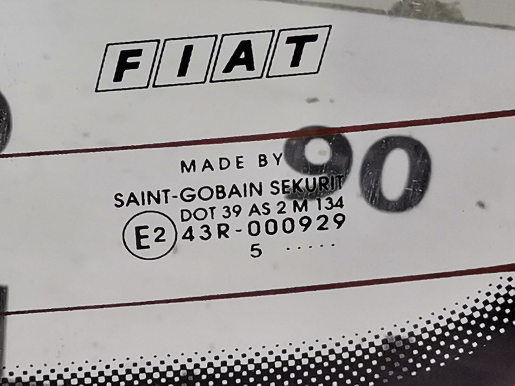 Стекло заднее Fiat Stilo (192) купить в Беларуси