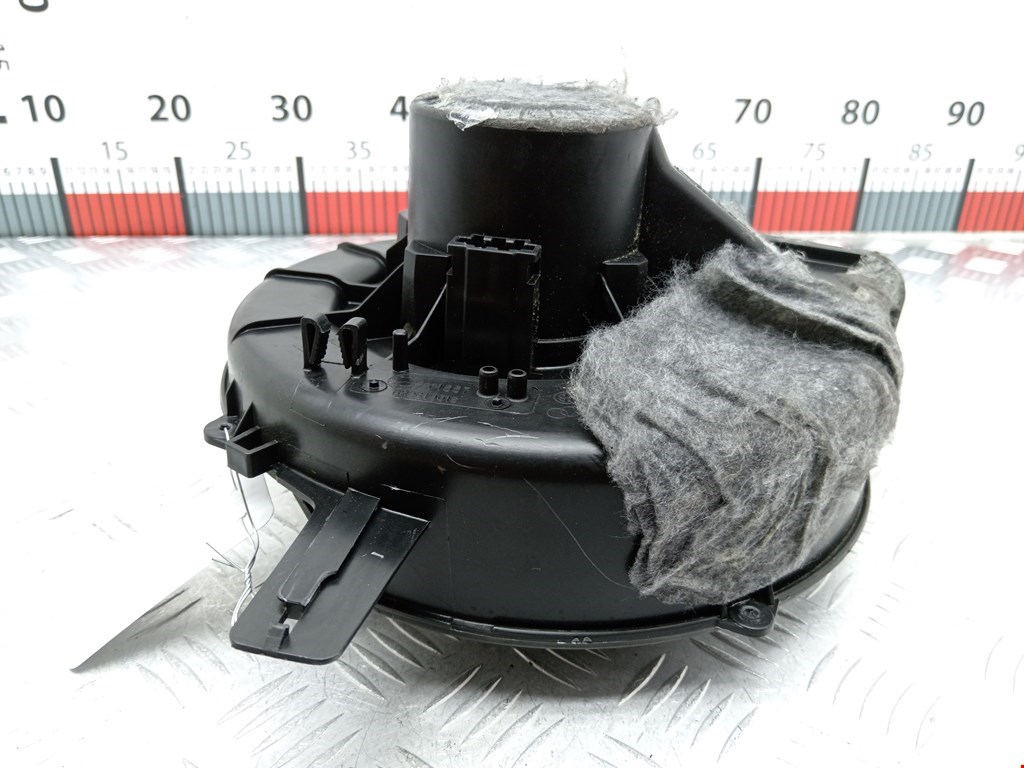 Моторчик печки (вентилятор отопителя) Skoda Rapid купить в Беларуси