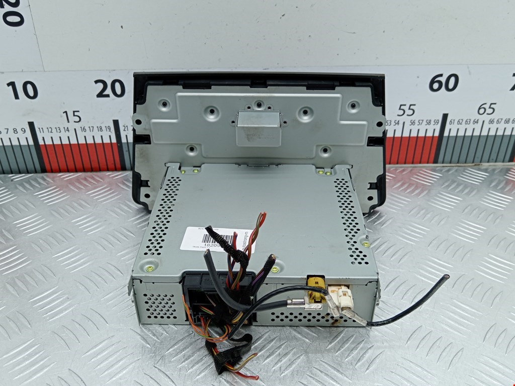 Магнитола Skoda Rapid купить в России