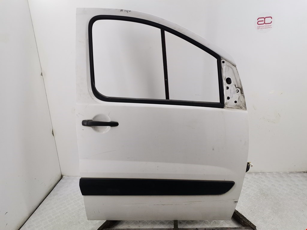 Стекло двери передней правой Fiat Scudo 2 (270) купить в Беларуси