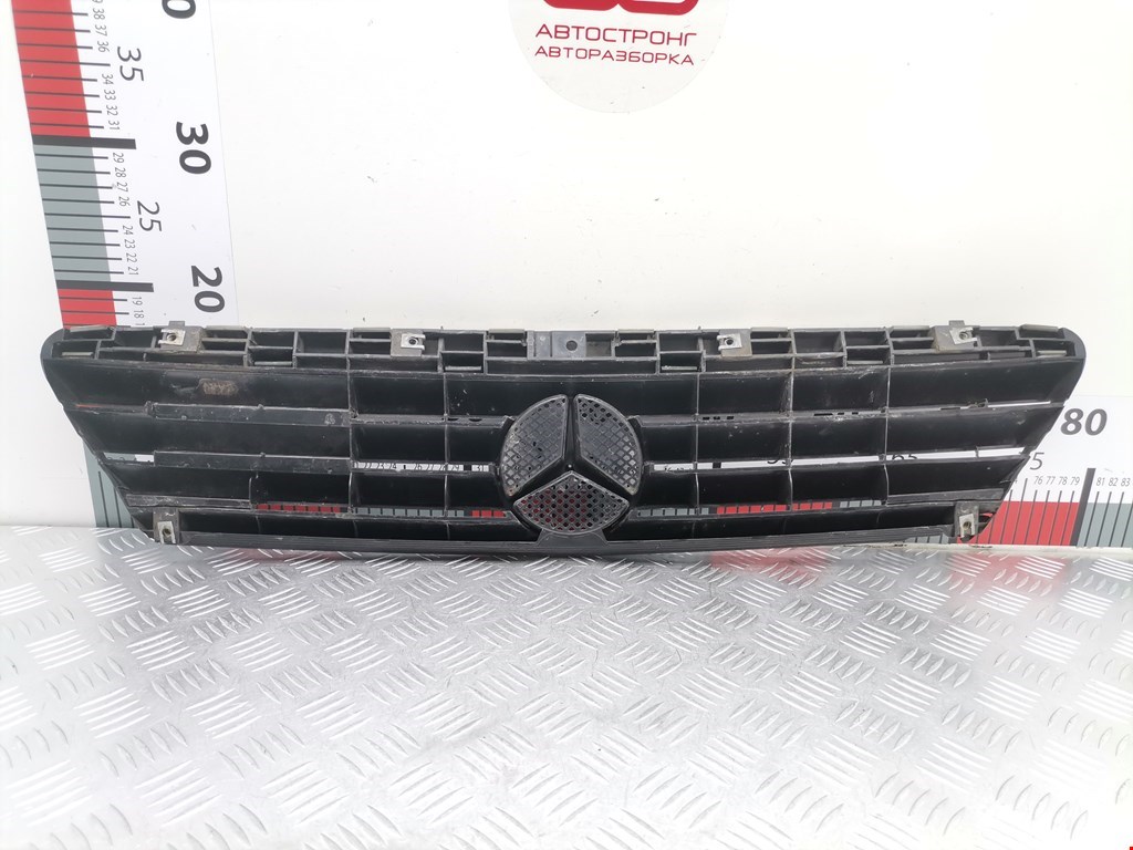 Решетка радиатора Mercedes A-Class (W168) купить в России