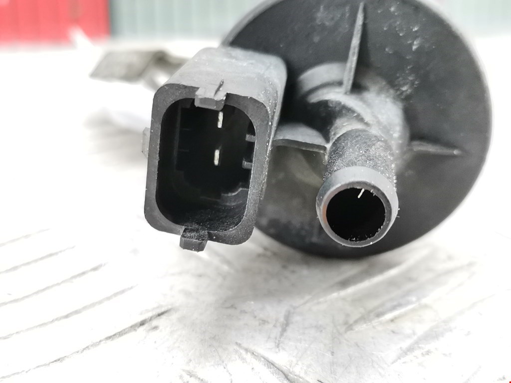 Клапан вентиляции топливного бака Opel Vectra C