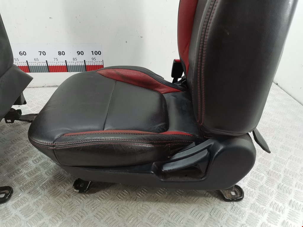 Салон (сидения) комплект Mitsubishi L200 4 купить в Беларуси