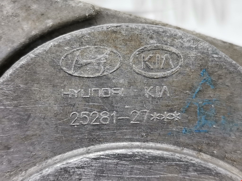 Натяжитель ремня генератора Kia Carens 1 (RS) купить в России