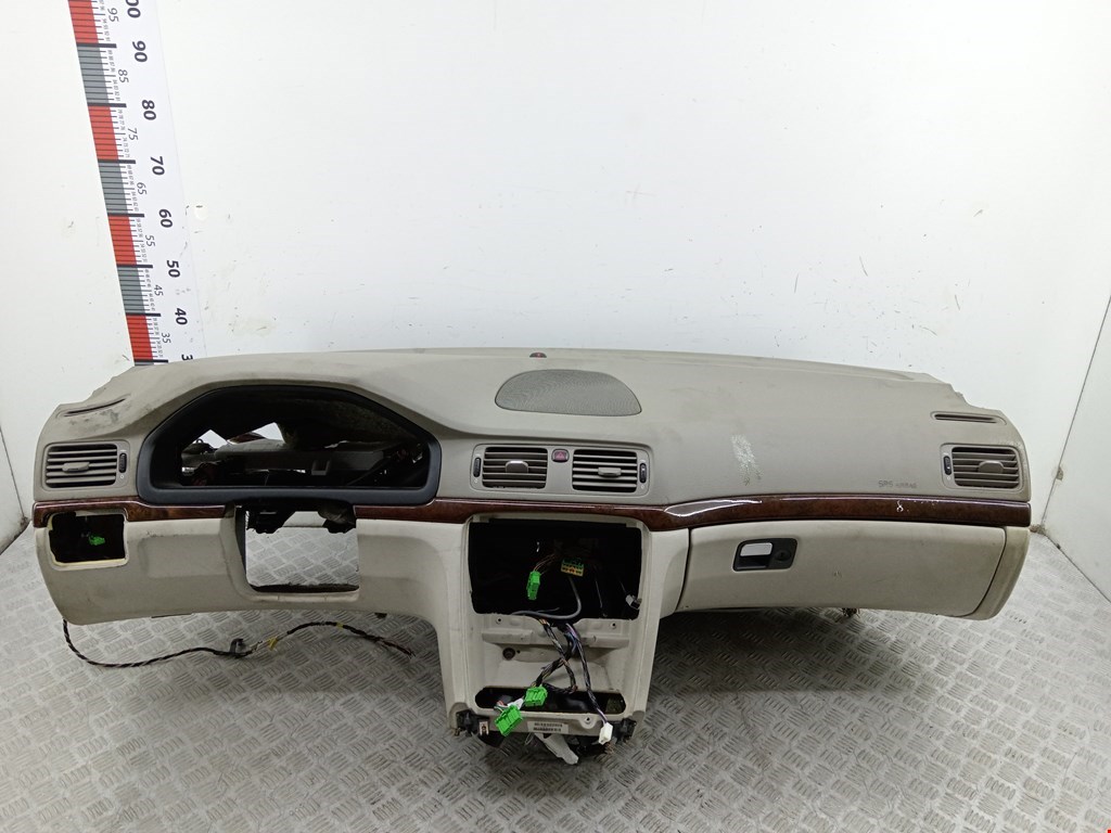 Торпедо (панель передняя) Volvo S80 1