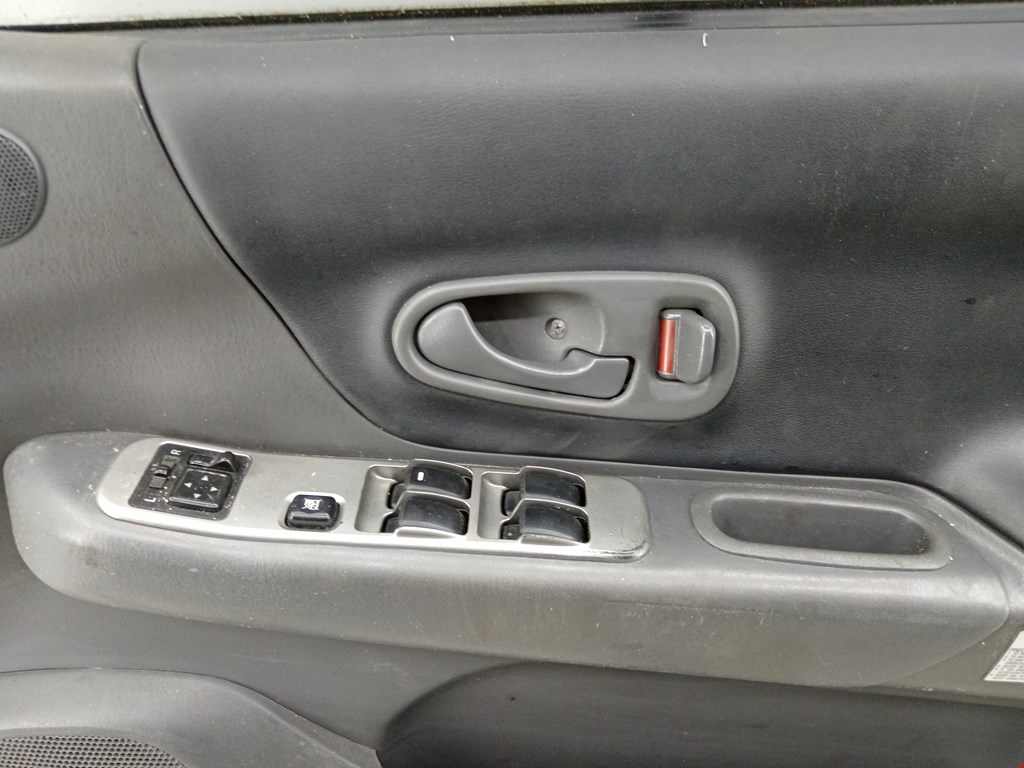 Дверь передняя правая Mitsubishi Pajero Sport 1 купить в Беларуси