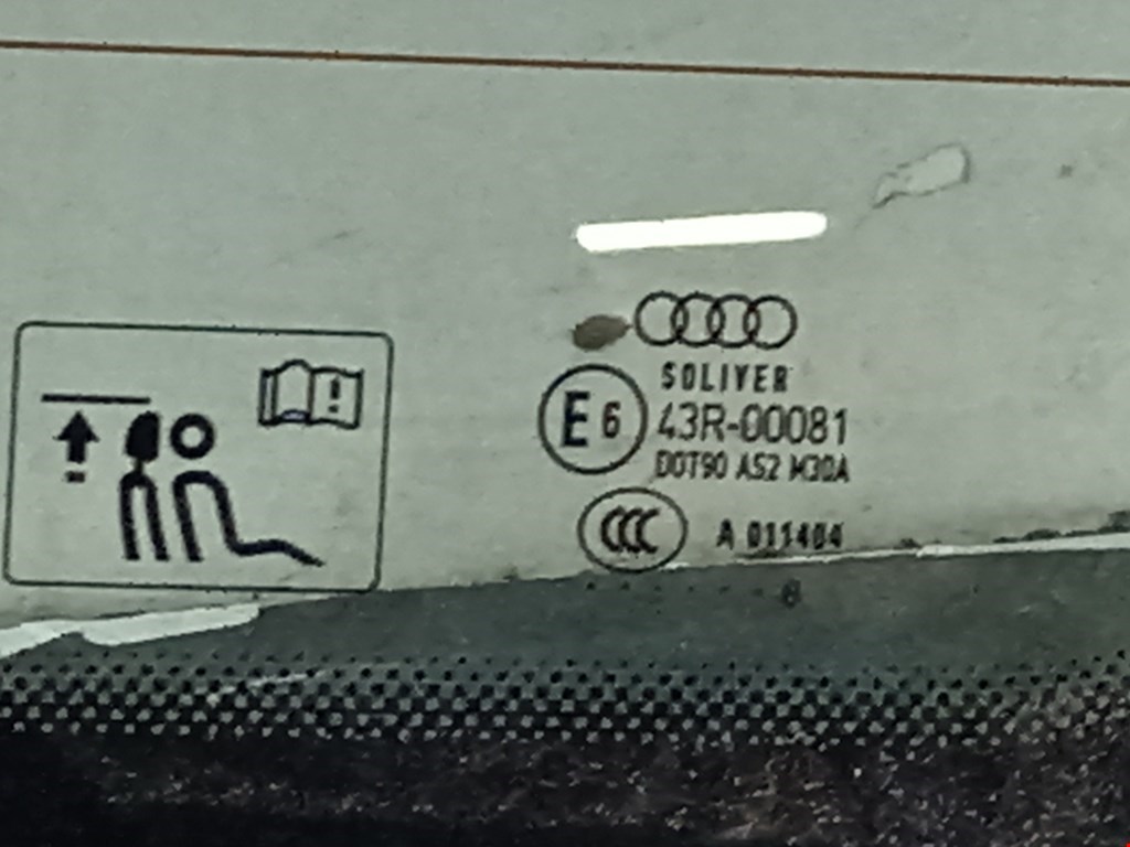 Стекло кузовное заднее правое Audi A4 B7 купить в Беларуси