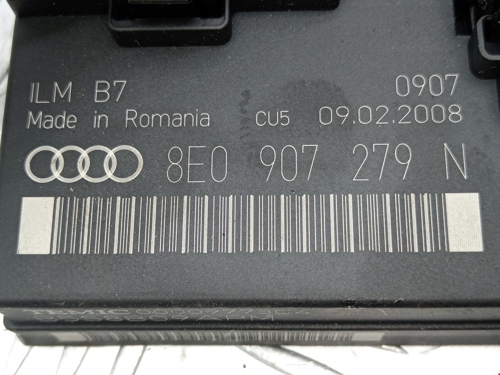 Блок комфорта Audi A4 B7 купить в России