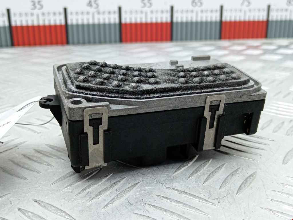 Резистор отопителя (сопротивление печки) Audi A6 C6 купить в Беларуси