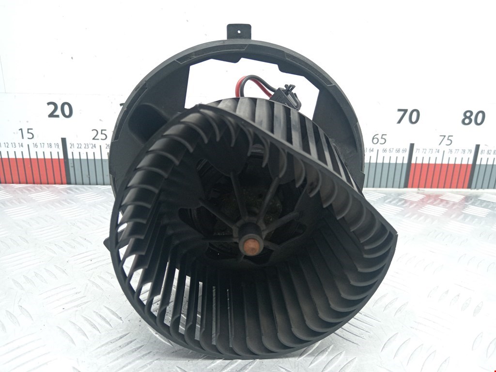 Моторчик печки (вентилятор отопителя) Skoda Superb (3T) купить в Беларуси