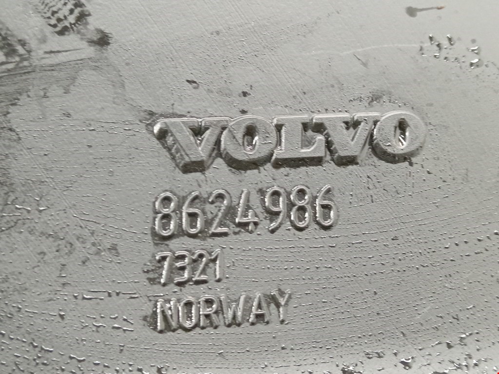 Воздуховод (наружный) Volvo XC90 1 купить в России