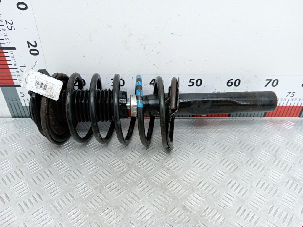 Стойка амортизатора переднего правого (МакФерсон) Peugeot 306