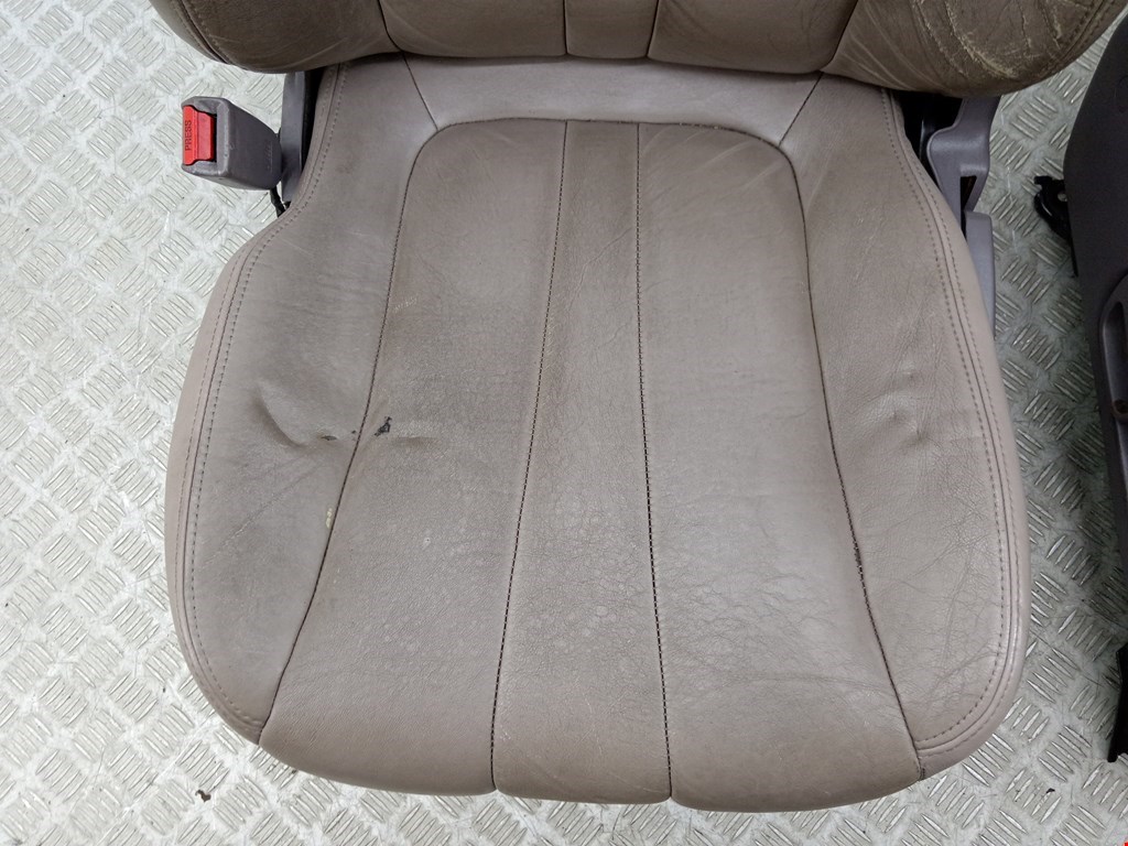 Салон (сидения) комплект Mazda Xedos6 купить в Беларуси