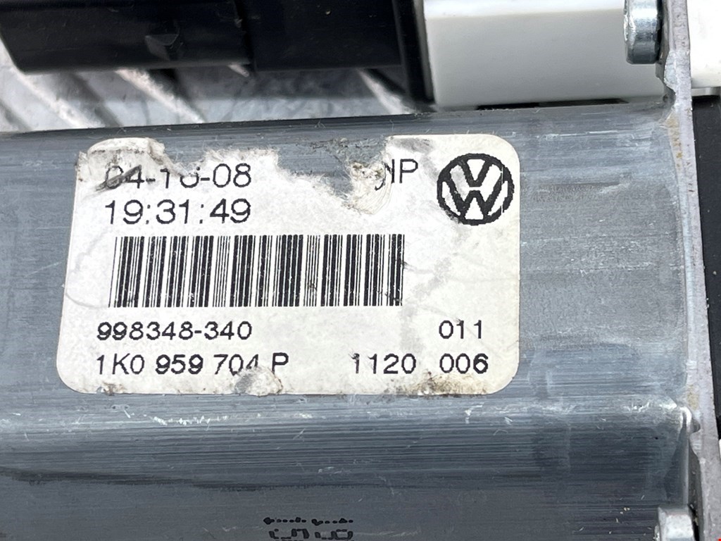 Моторчик стеклоподъемника Volkswagen Golf 5 купить в Беларуси