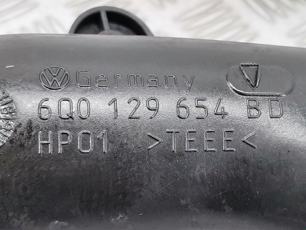 Патрубок турбины Volkswagen Polo 4 купить в России