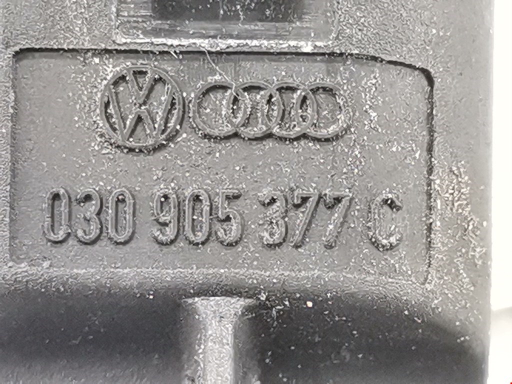 Датчик детонации Volkswagen Passat 6 купить в России