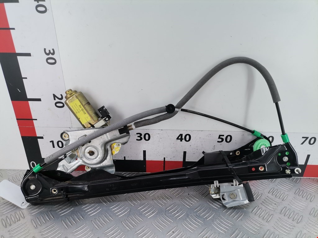 Стеклоподъемник электрический двери передней правой Ford Focus 1 купить в России