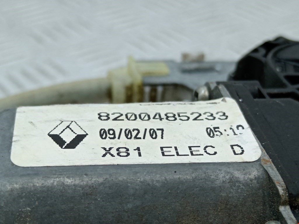 Стеклоподъемник электрический двери задней правой Renault Espace 4 купить в Беларуси