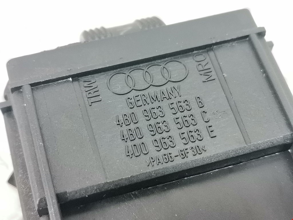 Кнопка обогрева сидений Audi A6 C5 купить в Беларуси