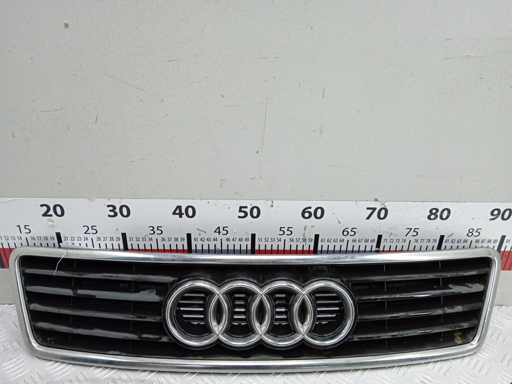 Решетка радиатора Audi A6 C5 купить в Беларуси