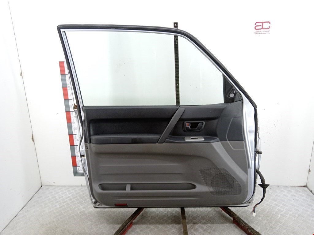 Дверь передняя левая Mitsubishi Pajero 3 купить в Беларуси