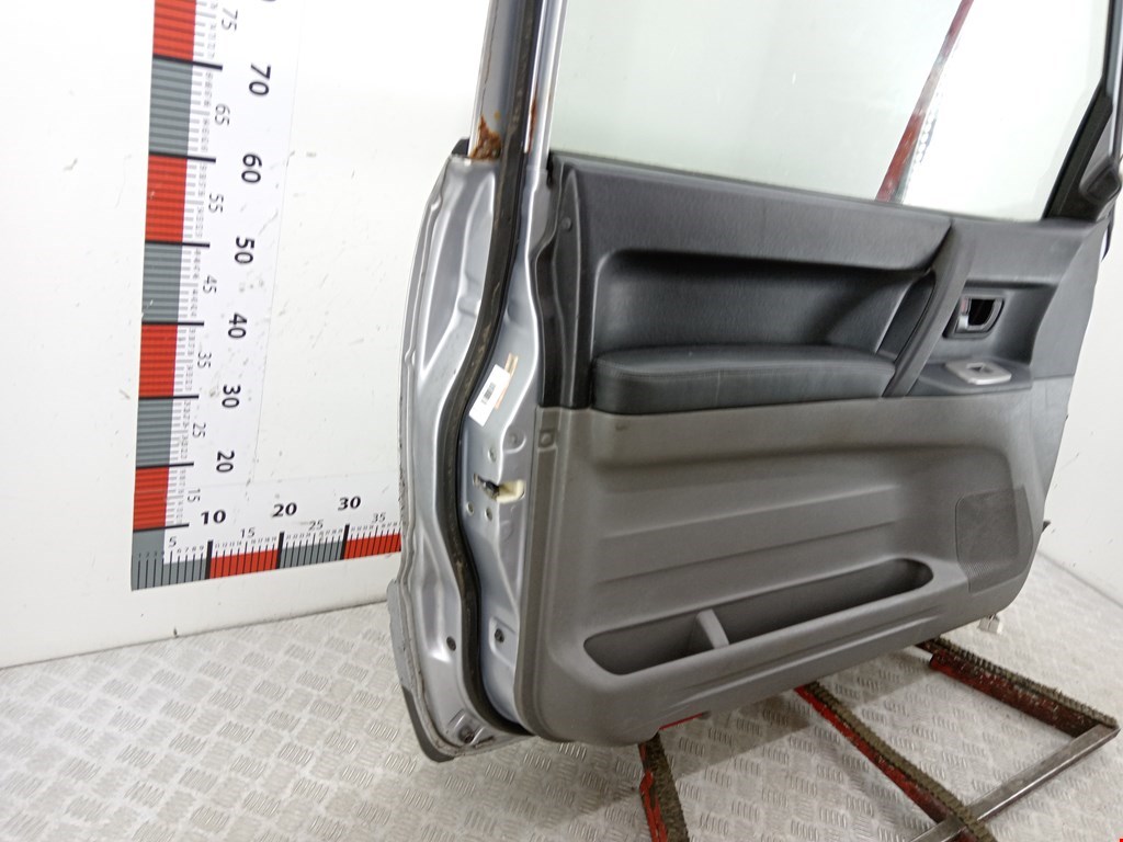 Дверь передняя левая Mitsubishi Pajero 3 купить в Беларуси