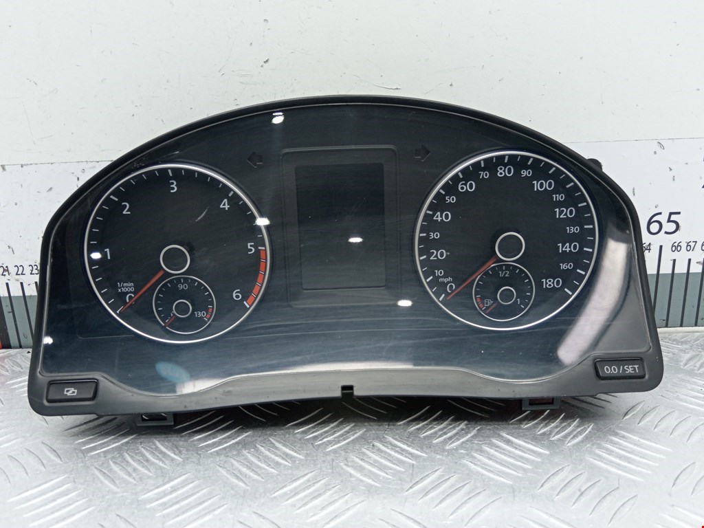 Панель приборная (щиток приборов) Volkswagen Scirocco 3 купить в Беларуси