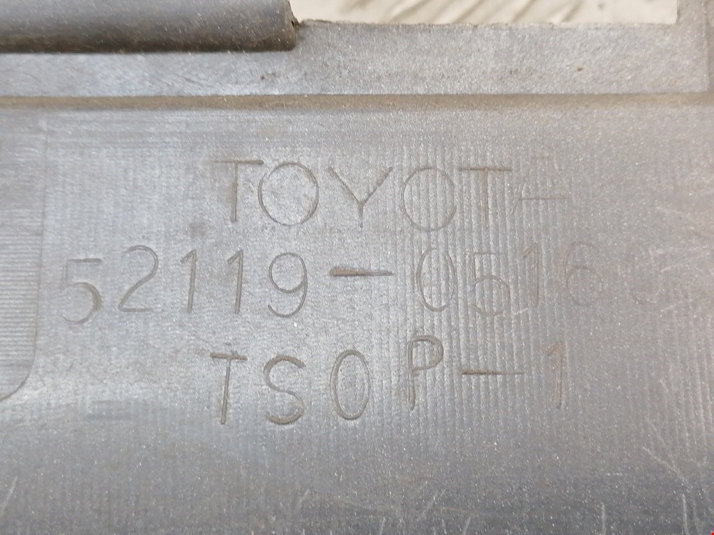 Бампер передний Toyota Avensis 2 (T250) купить в Беларуси