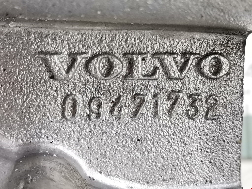 Коллектор впускной Volvo S40 V40 1 купить в России