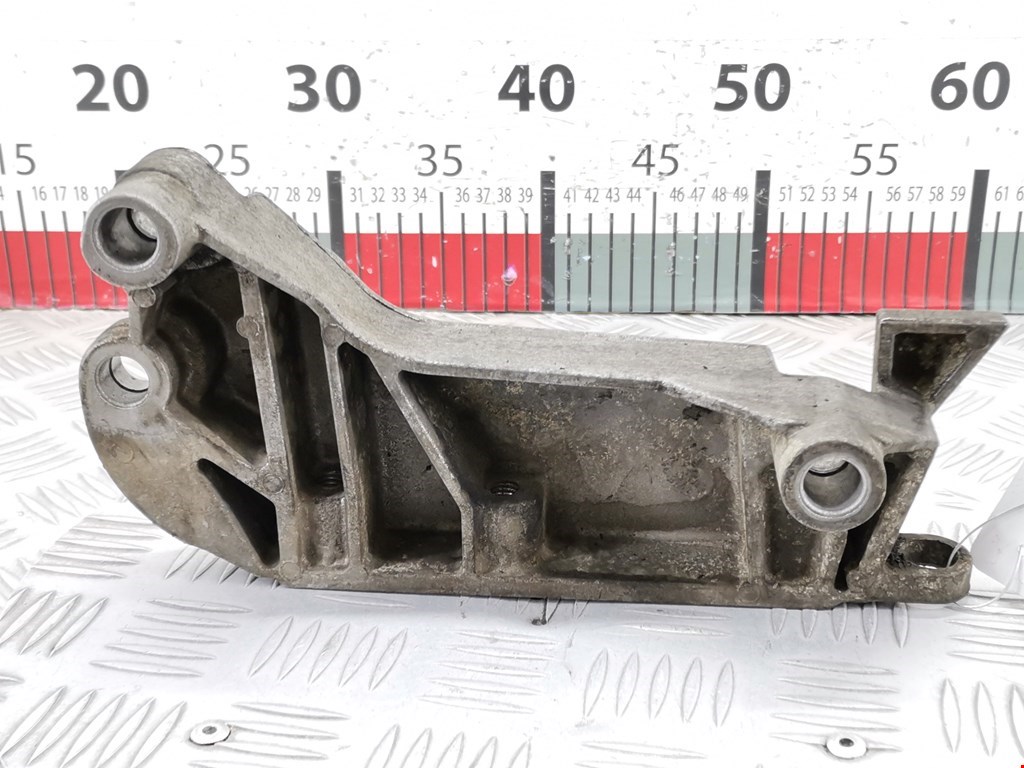 Кронштейн двигателя (лапа крепления) Opel Vectra C купить в России
