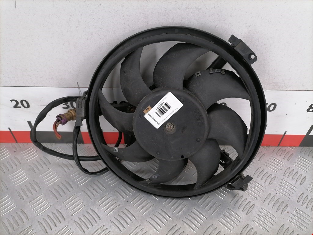 Вентилятор радиатора кондиционера Volkswagen Passat 5 купить в Беларуси