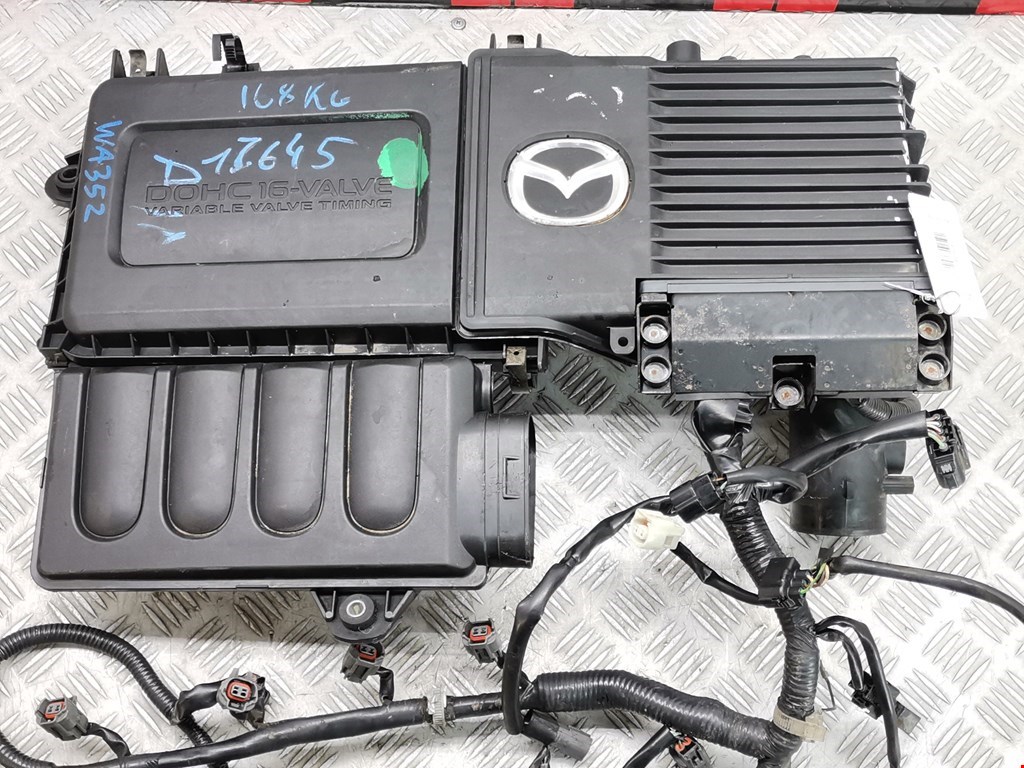 Блок управления двигателем Mazda 3 BK купить в России