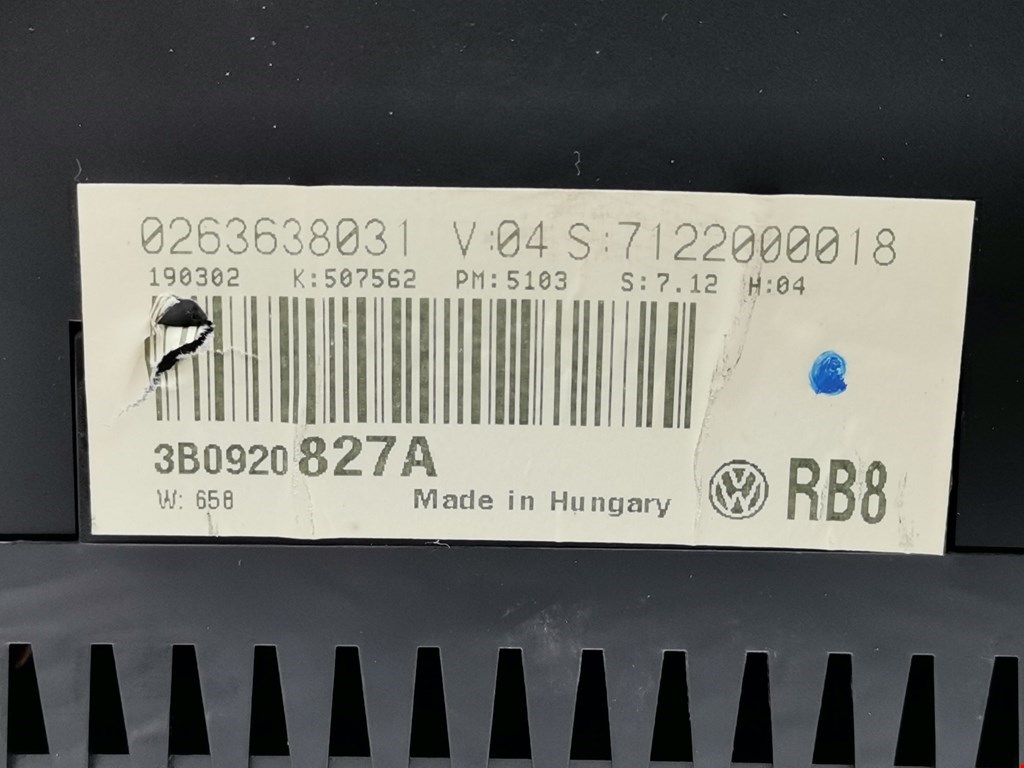 Панель приборная (щиток приборов) Volkswagen Passat 5 GP купить в Беларуси